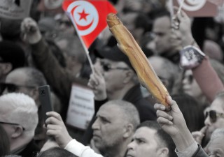 تونس: انتهاكات بوليسية تهدد حرية الاعلام والصحافة