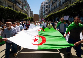 الجزائر: متابعات قضائية ضد النشطاء والصحفيين واستمرار التضييق على فضاءات التعبير