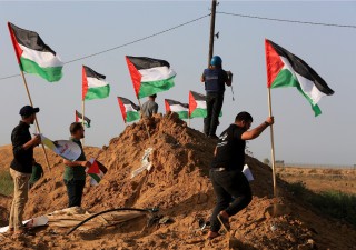 فلسطين: السلطات تمنع التجمعات السلمية بأشكال متعددة